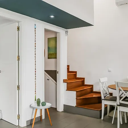 Lux 2br Pool Terrace Apartment